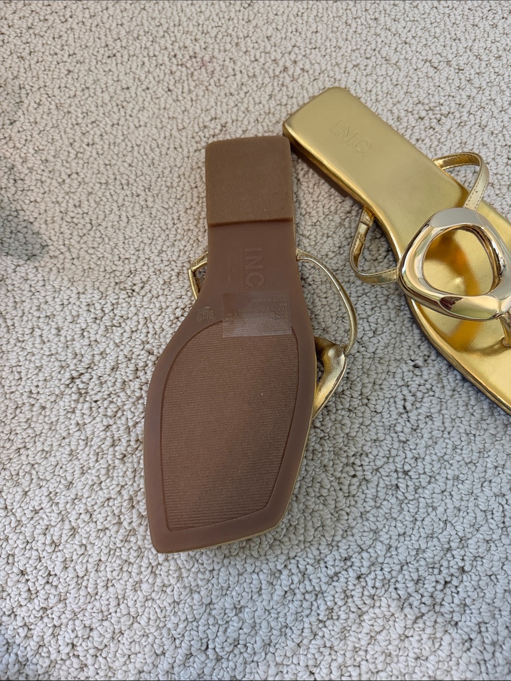 Metallic Gold Square-Toe Thong Sandals with Decorative Ring - Picture 4 of 4
